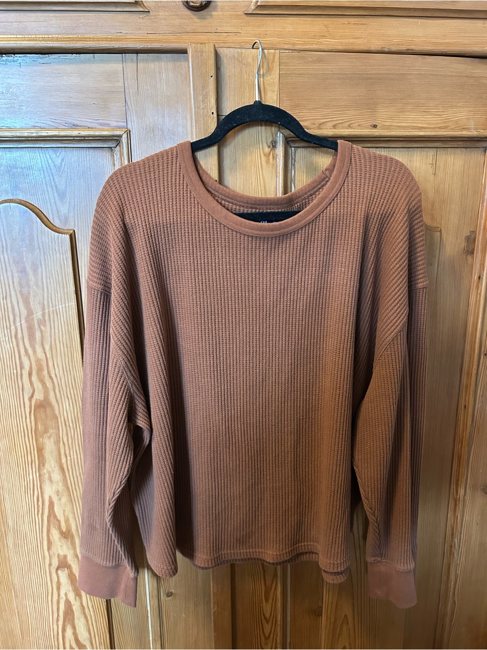 GAP Women's Crewneck Waffle Knit Top Rust